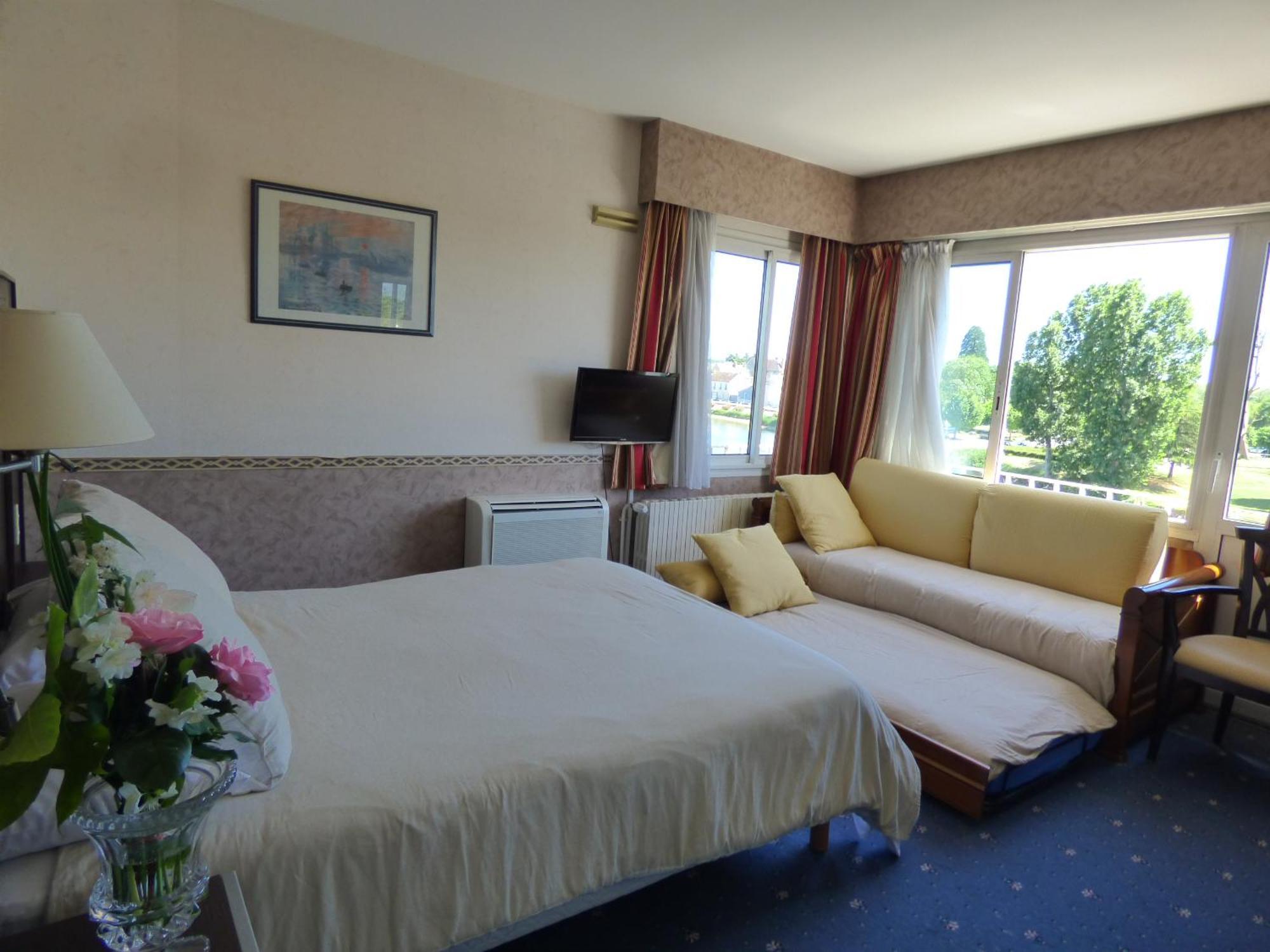 Hotel Restaurant Le Bellevue Montrichard 3 Etoiles מונרישאר מראה חיצוני תמונה