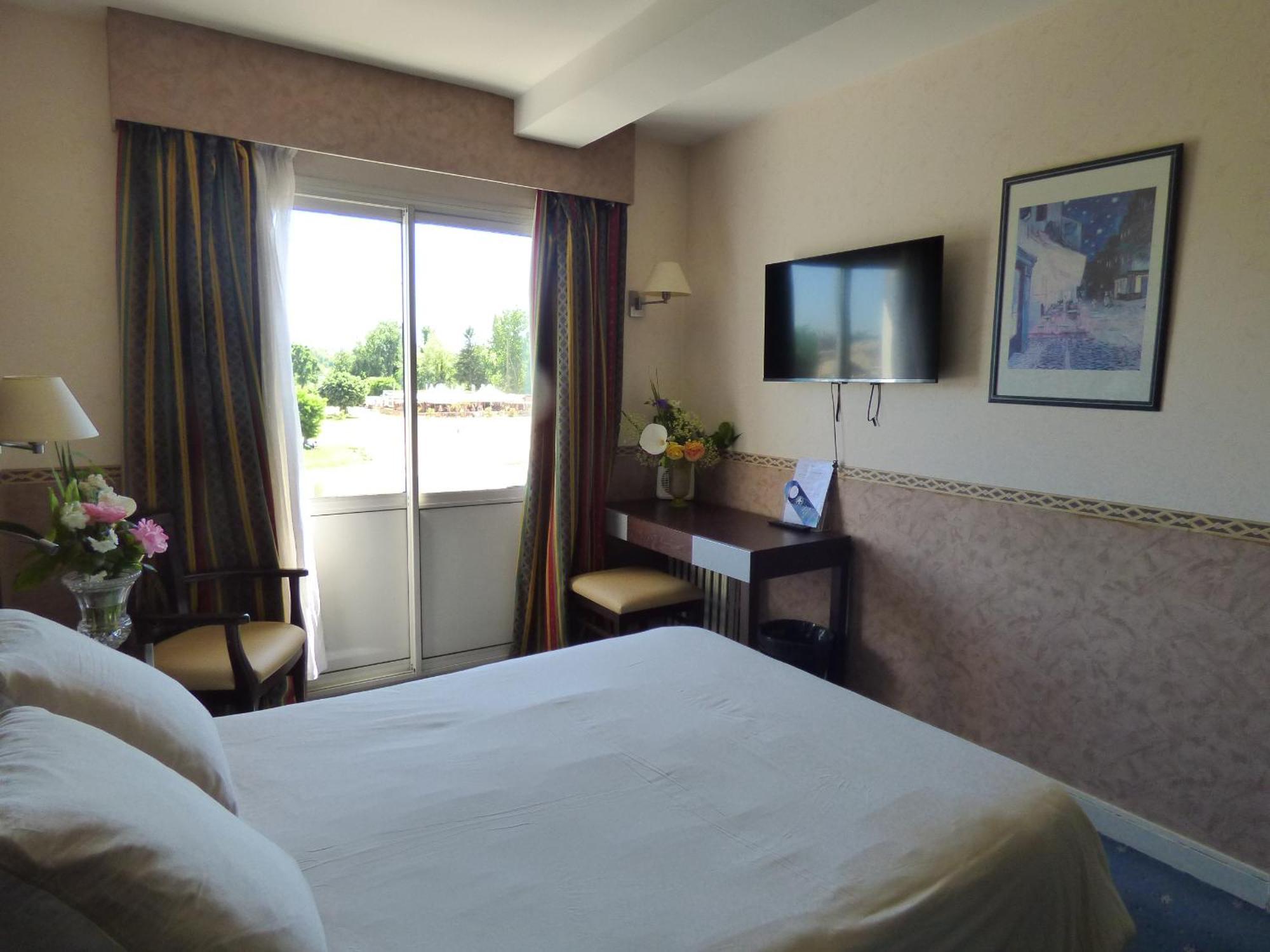 Hotel Restaurant Le Bellevue Montrichard 3 Etoiles מונרישאר מראה חיצוני תמונה