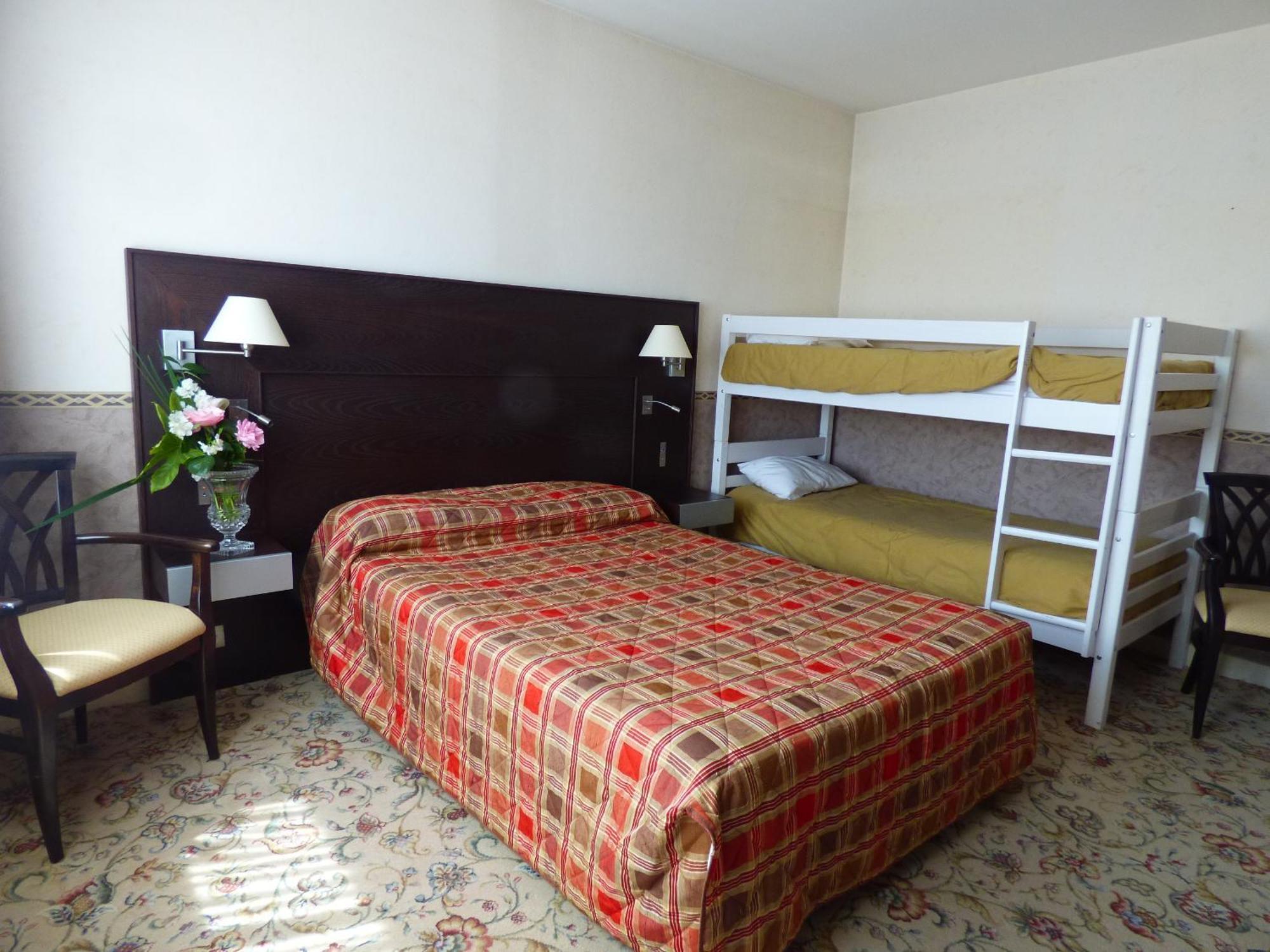 Hotel Restaurant Le Bellevue Montrichard 3 Etoiles מונרישאר מראה חיצוני תמונה