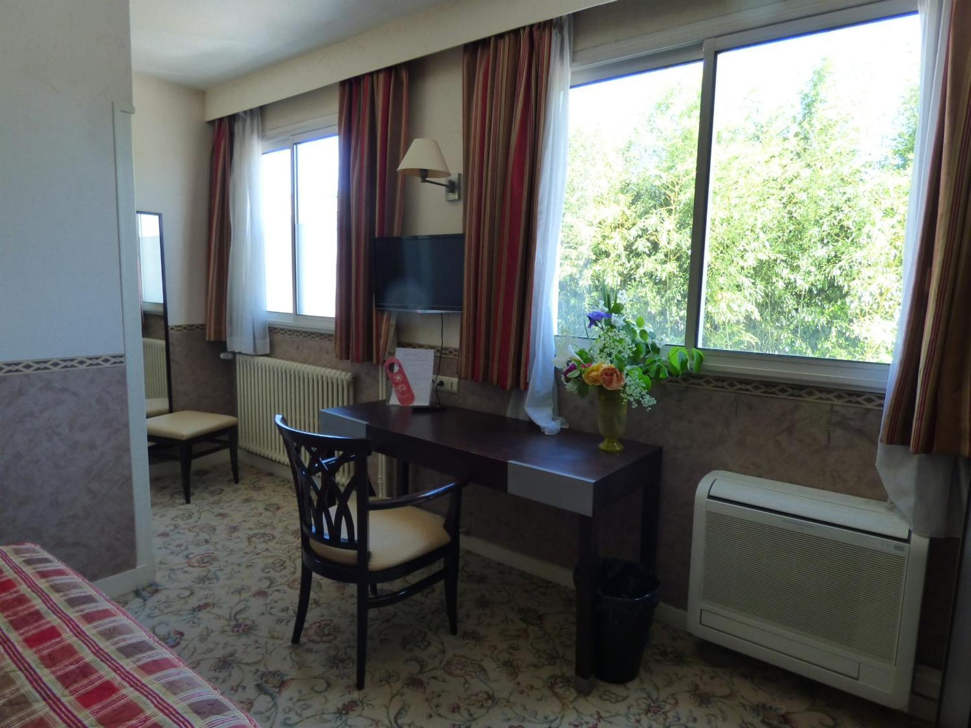 Hotel Restaurant Le Bellevue Montrichard 3 Etoiles מונרישאר מראה חיצוני תמונה