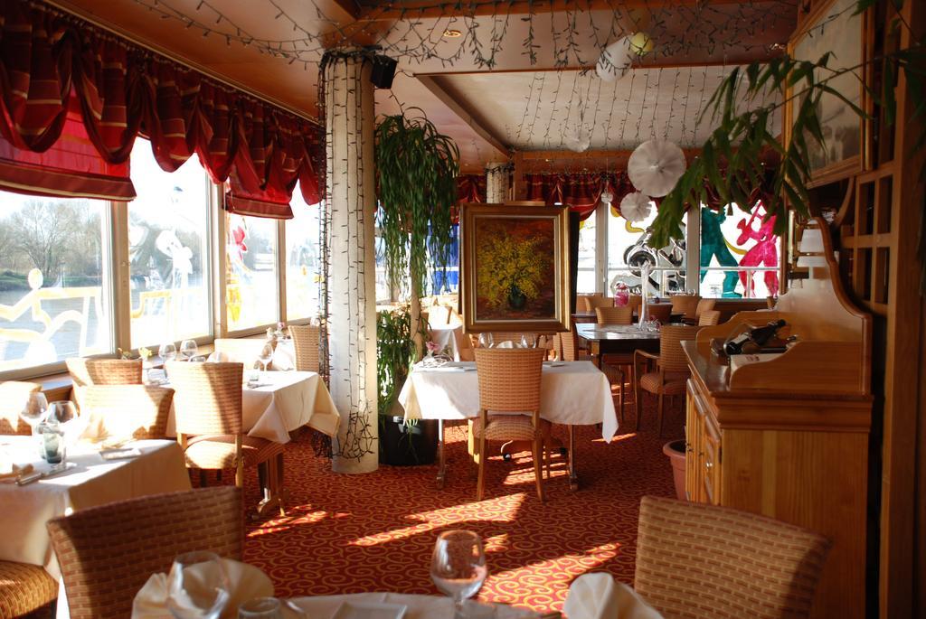 Hotel Restaurant Le Bellevue Montrichard 3 Etoiles מונרישאר מראה חיצוני תמונה