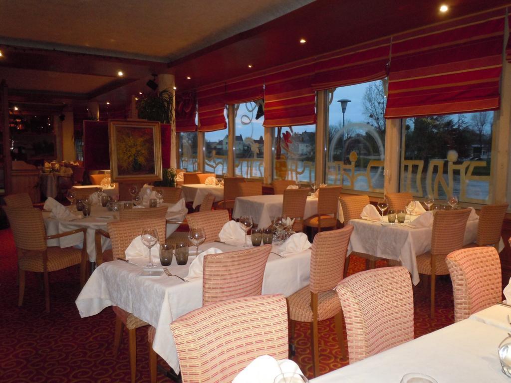 Hotel Restaurant Le Bellevue Montrichard 3 Etoiles מונרישאר מראה חיצוני תמונה